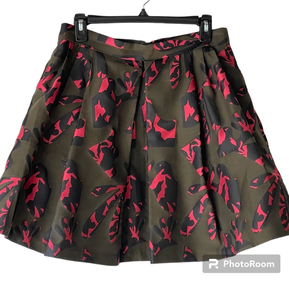 Banana Republic Dresses & Skirts - Banana Republic Women's A-Line Pleated Flared Short Mini Skirt Pockets, Sz 10